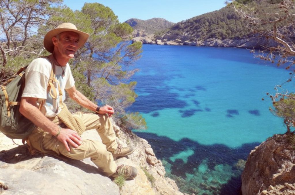 Chris Dews, ecoactivista y educador ambiental